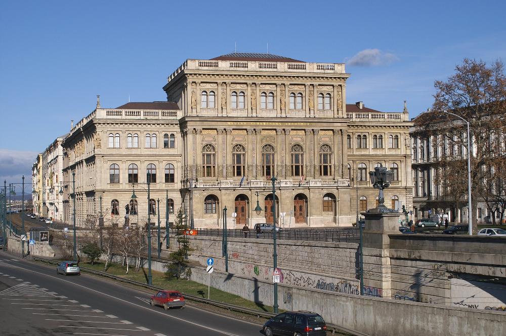 Budapest, Tudományos Akadémia épülete