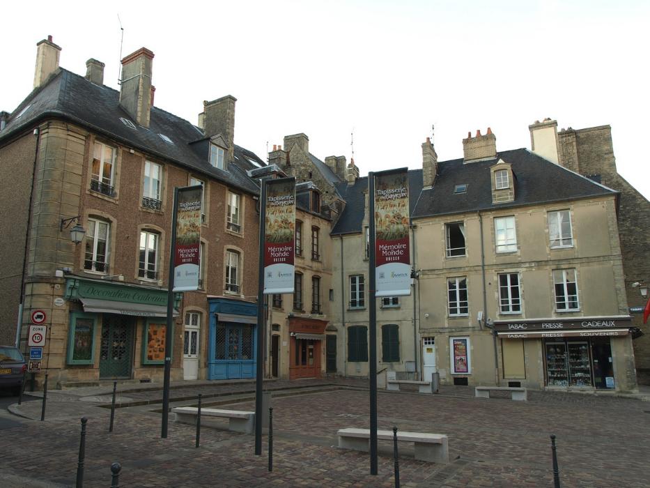 Bayeux, a Dóm előtti tér
